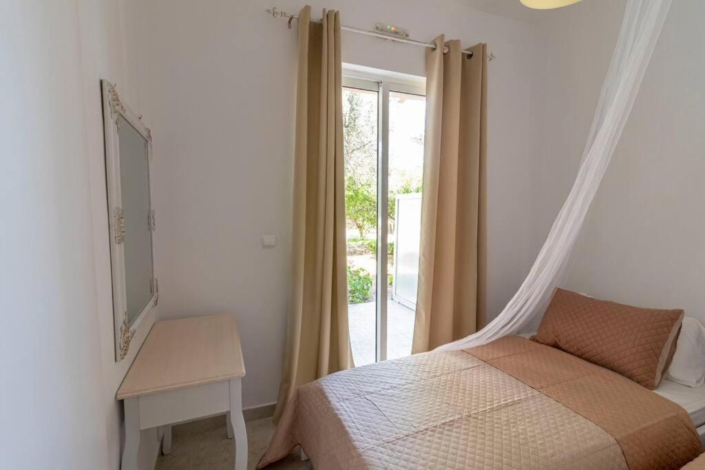 Fotis House Apartment อาฟานโท ภายนอก รูปภาพ